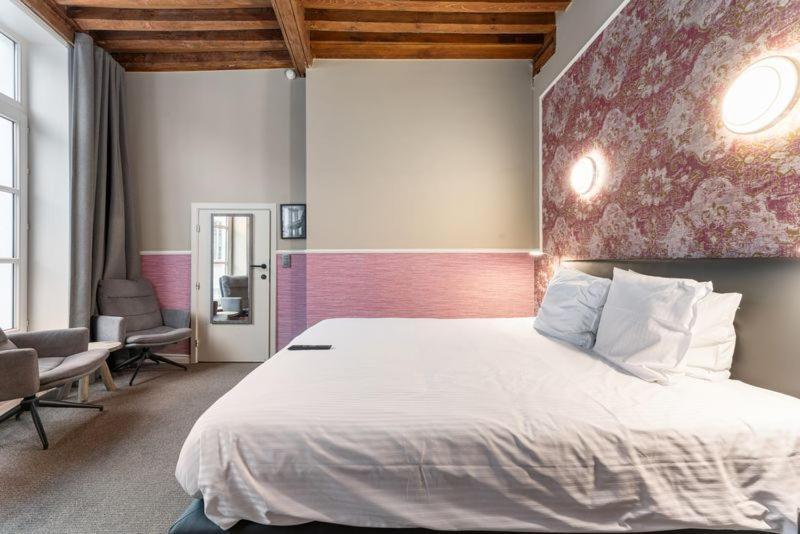 Hotel Karel De Stoute Брюж Екстериор снимка