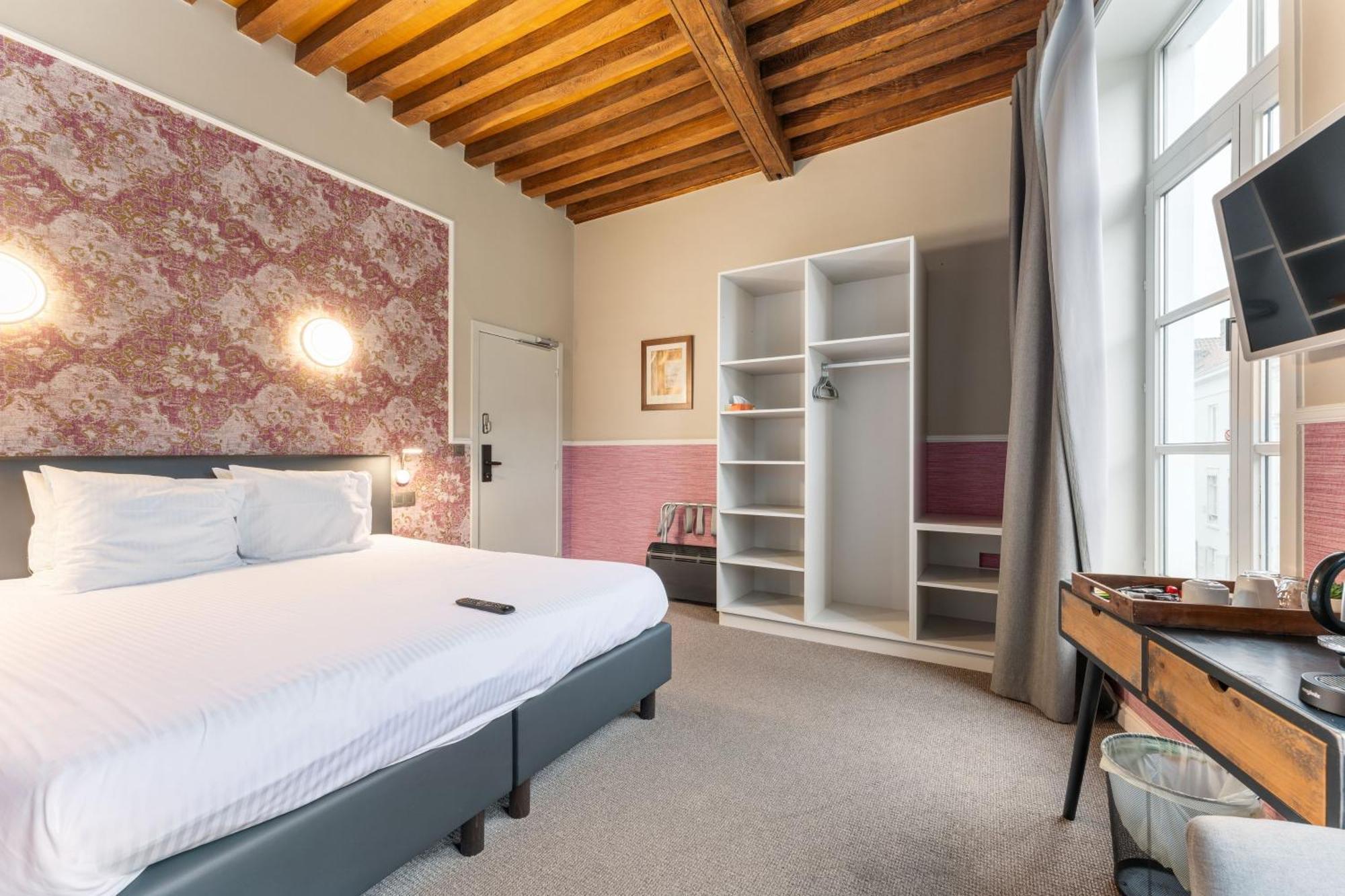 Hotel Karel De Stoute Брюж Екстериор снимка